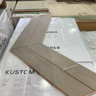 120X600X15/4MM ARMADALE CHEVRON FLOORING- RRP $140 M2 120X600X15/4MM ARMADALE CHEVRON FLOORING- RRP $140 M2