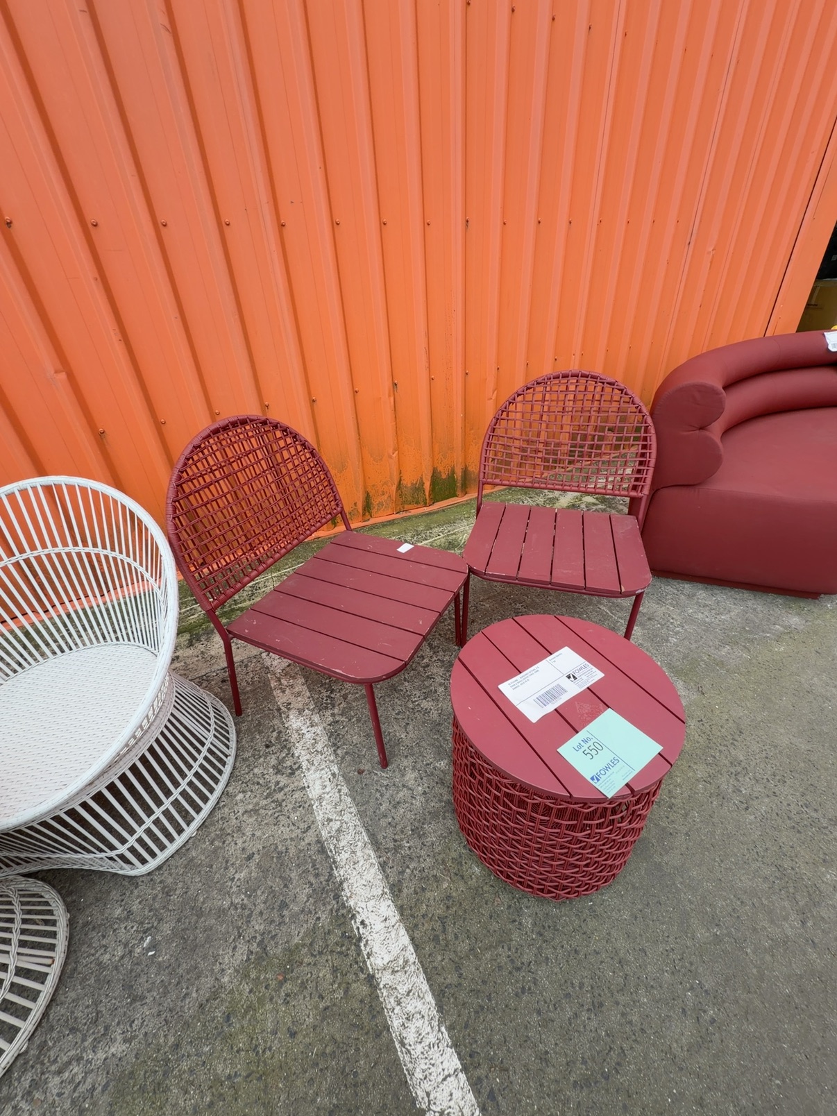 EX STAGING - BURGUNDY SETTING, 2 X CHAIR & SMALL COFFEE TABLE, SOME DAMAGE, SOLD AS IS EX STAGING - BURGUNDY SETTING, 2 X CHAIR & SMALL COFFEE TABLE, SOME DAMAGE, SOLD AS IS