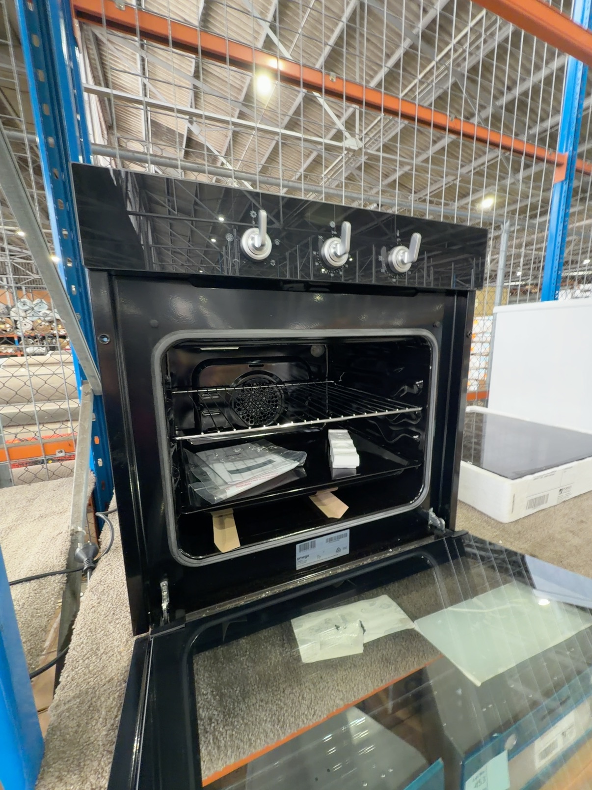 NEW OMEGA OBO650X1 600MM ELECTRIC OVEN WITH 12 MONTH WARRANTY NEW OMEGA OBO650X1 600MM ELECTRIC OVEN WITH 12 MONTH WARRANTY