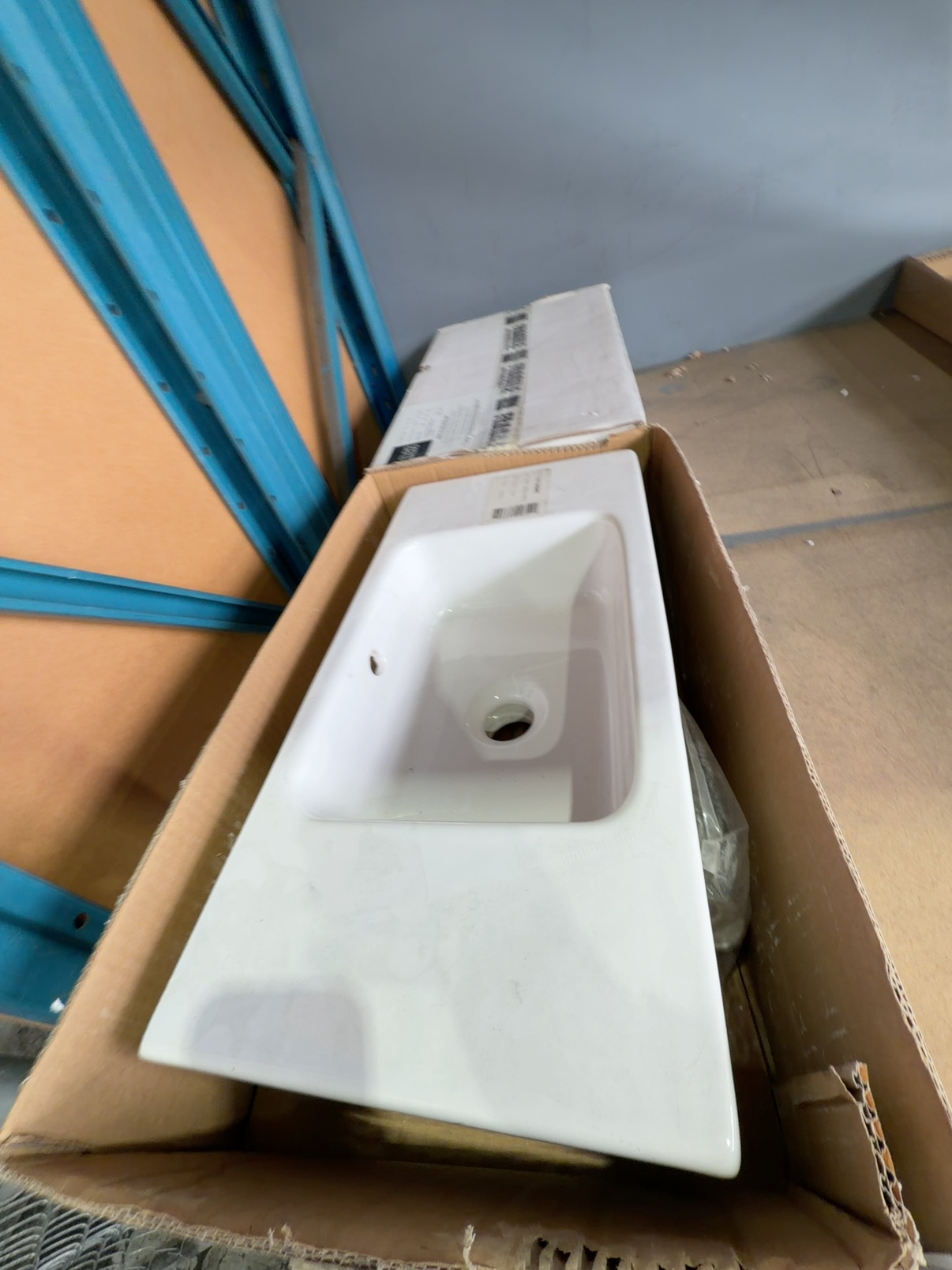 COMPACT BENCH/WALL BASIN SB35531/0 COMPACT BENCH/WALL BASIN SB35531/0