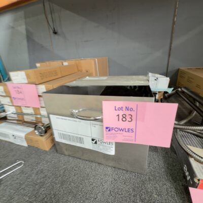 WASTE CONTAINER WITH 25 BAGS, 1718 WASTE CONTAINER WITH 25 BAGS, 1718