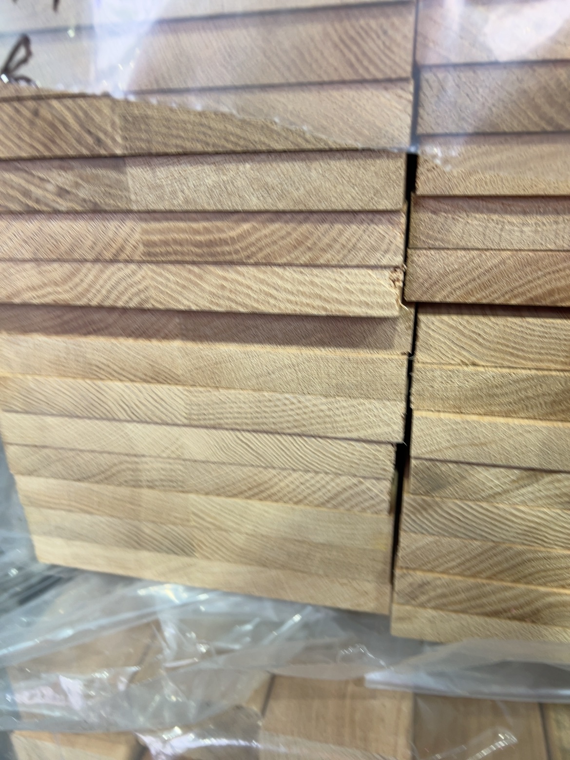 190X19 GLACIAL OAK DAR LAM KD HARDWOOD 190X19 GLACIAL OAK DAR LAM KD HARDWOOD