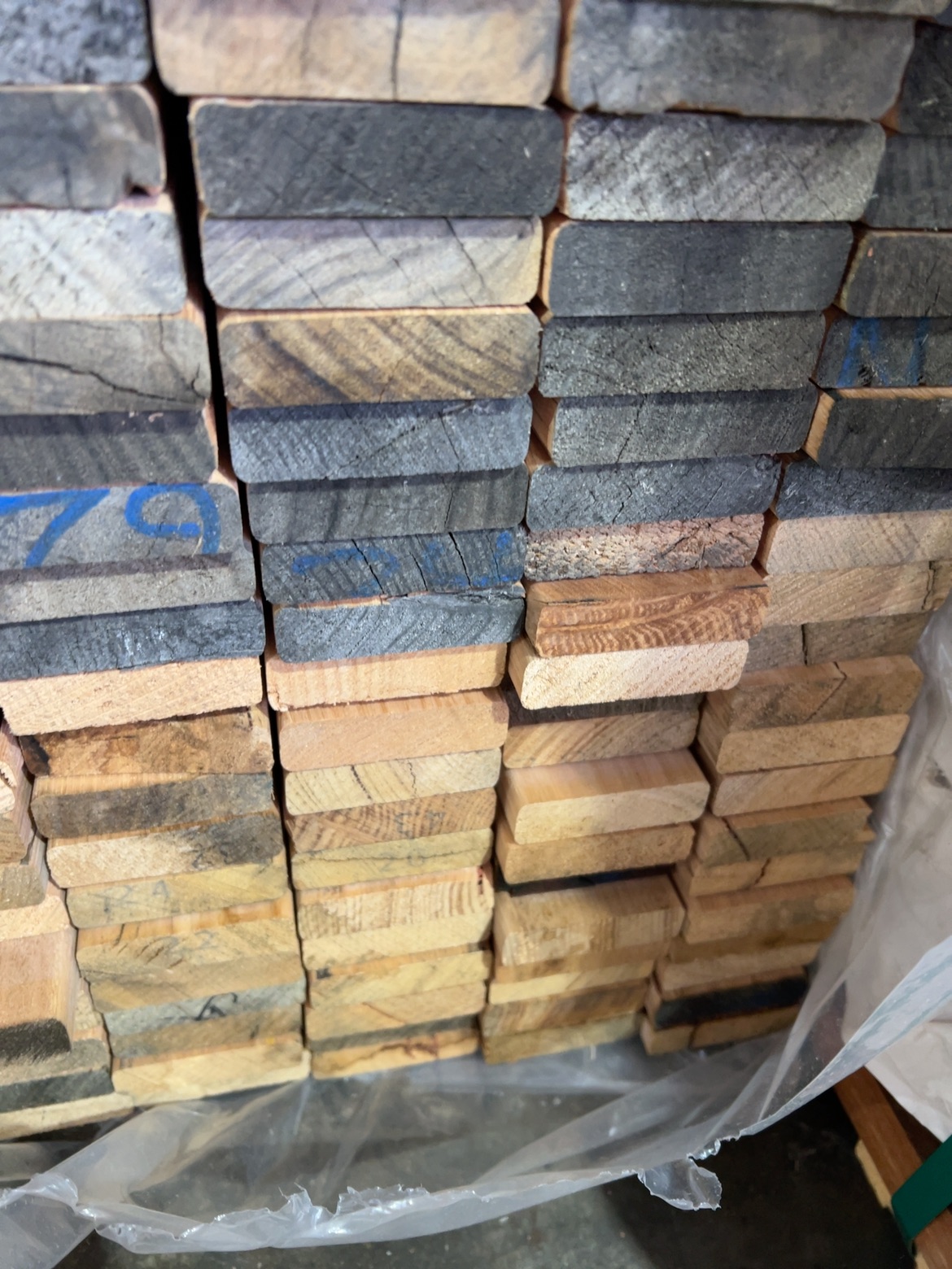 68X19 AUS OAK P/ROUND UTE KD HARDWOOD 68X19 AUS OAK P/ROUND UTE KD HARDWOOD