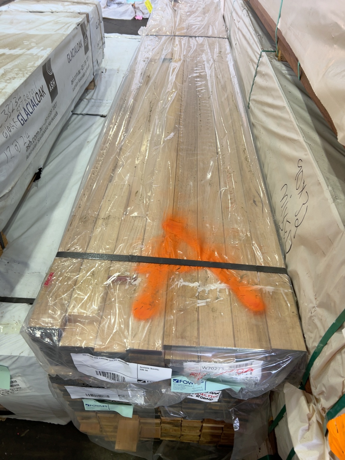 68X19 AUS OAK P/ROUND UTE KD HARDWOOD 68X19 AUS OAK P/ROUND UTE KD HARDWOOD