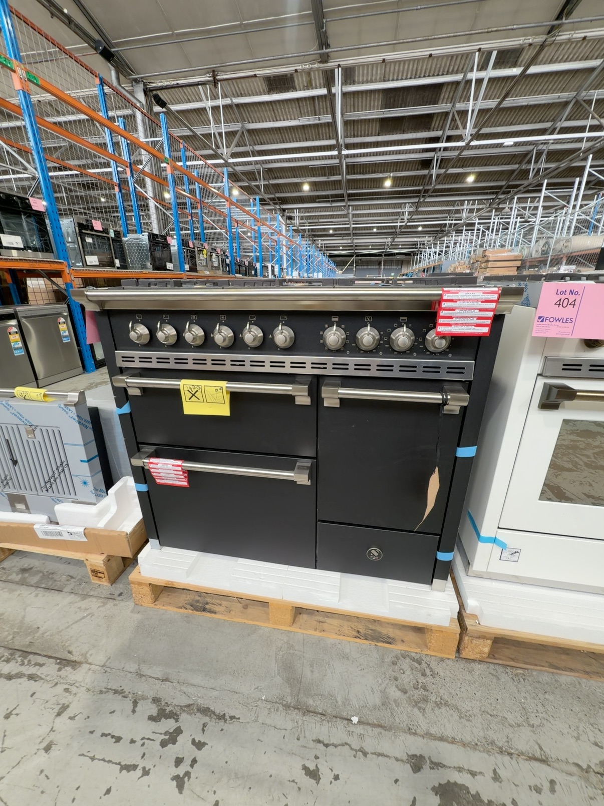 NEW STEEL AQ10SFFD4MANN ASCOT 100CM ANTHRACITE DUAL FUEL FREESTANDING OVEN WITH CHROME TRIM, 5 SOLID BRASS BURNERS INCLUDING MEGA WOK BURNER, 3 OVENS - 1 X 70 LITRE STEAM, 1 X 34 LITRE PIZZA & 1 X 39 LITRE 4 FUNCTION OVEN, COMMERCIAL GRADE SHELVING, HAND BUILT IN ITALY RRP$17,499 WITH 12 MONTH WARRANTY NEW STEEL AQ10SFFD4MANN ASCOT 100CM ANTHRACITE DUAL FUEL FREESTANDING OVEN WITH CHROME TRIM, 5 SOLID BRASS BURNERS INCLUDING MEGA WOK BURNER, 3 OVENS - 1 X 70 LITRE STEAM, 1 X 34 LITRE PIZZA & 1 X 39 LITRE 4 FUNCTION OVEN, COMMERCIAL GRADE SHELVING, HAND BUILT IN ITALY RRP$17,499 WITH 12 MONTH WARRANTY