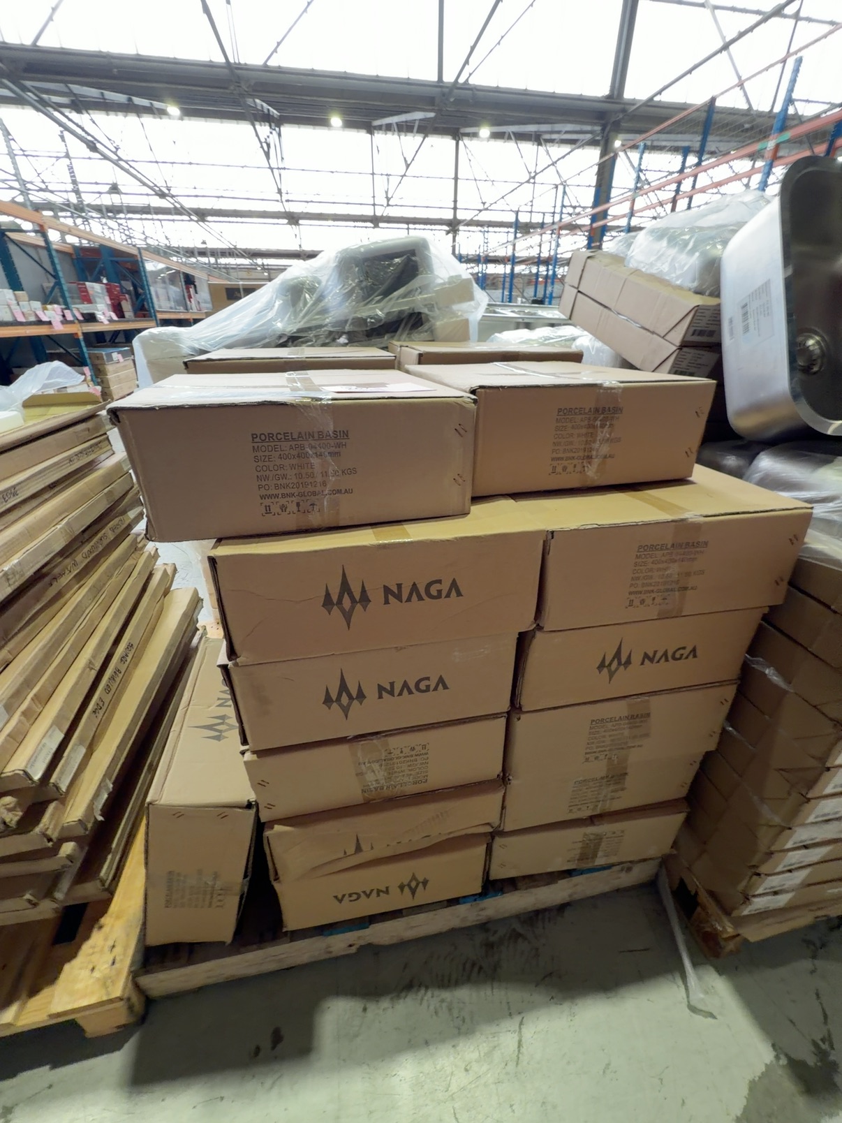 PALLET OF ASSORTED BASINS PALLET OF ASSORTED BASINS