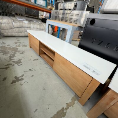 EX SHOWROOM, OAK TV UNIT WITH WHITE TOP SOLD AS IS EX SHOWROOM, OAK TV UNIT WITH WHITE TOP SOLD AS IS