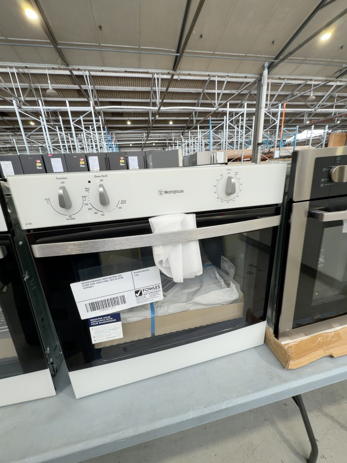 NEWWESTINGHOUSE WHITE NATURAL GAS 600MM OVEN, WVG613WNG, SOLD AS IS NO WARRANTY NEWWESTINGHOUSE WHITE NATURAL GAS 600MM OVEN, WVG613WNG, SOLD AS IS NO WARRANTY