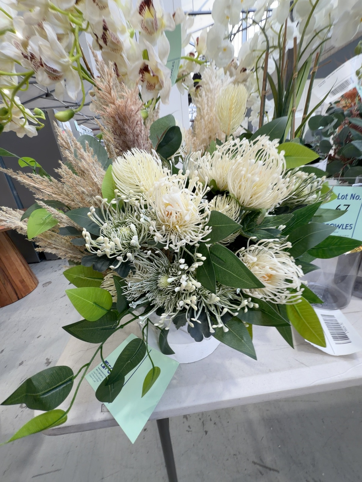EX STAGING - FAUX FLORAL ARRANGEMENT, SOLD AS IS EX STAGING - FAUX FLORAL ARRANGEMENT, SOLD AS IS