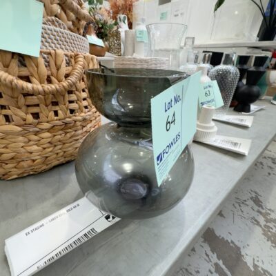 EX STAGING - GREEN VASE, SOLD AS IS EX STAGING - GREEN VASE, SOLD AS IS
