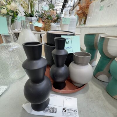 EX STAGING - LOT OF 6 ASSORTED DECORATOR ITEMS, SOLD AS IS EX STAGING - LOT OF 6 ASSORTED DECORATOR ITEMS, SOLD AS IS