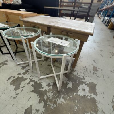 EX STAGING - GLASS ROUND SIDE TABLE, WHITE FRAME, SOLD AS IS EX STAGING - GLASS ROUND SIDE TABLE, WHITE FRAME, SOLD AS IS