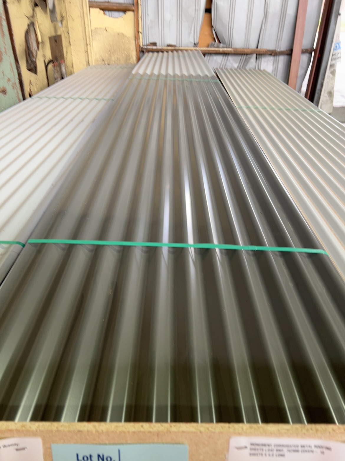 SLATE GREY CORRUGATED METAL ROOFING SHEETS (.042 BMT, 762MM COVER)- 39 SHEETS X 6.0 LONG SLATE GREY CORRUGATED METAL ROOFING SHEETS (.042 BMT, 762MM COVER)- 39 SHEETS X 6.0 LONG