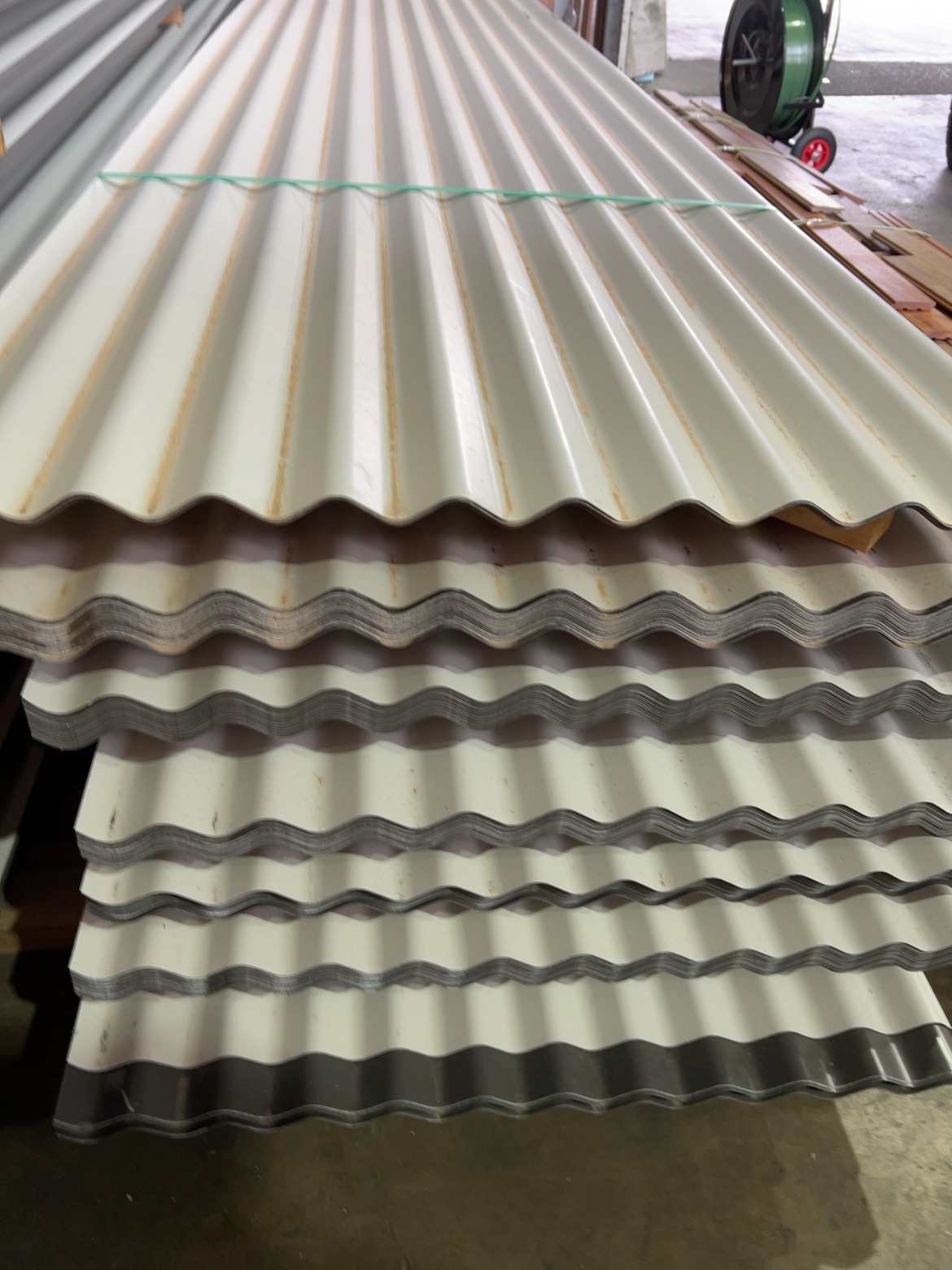 MONUMENT CORRUGATED METAL ROOFING SHEETS (.042 BMT, 762MM COVER)- 50 SHEETS X 6.0 LONG MONUMENT CORRUGATED METAL ROOFING SHEETS (.042 BMT, 762MM COVER)- 50 SHEETS X 6.0 LONG