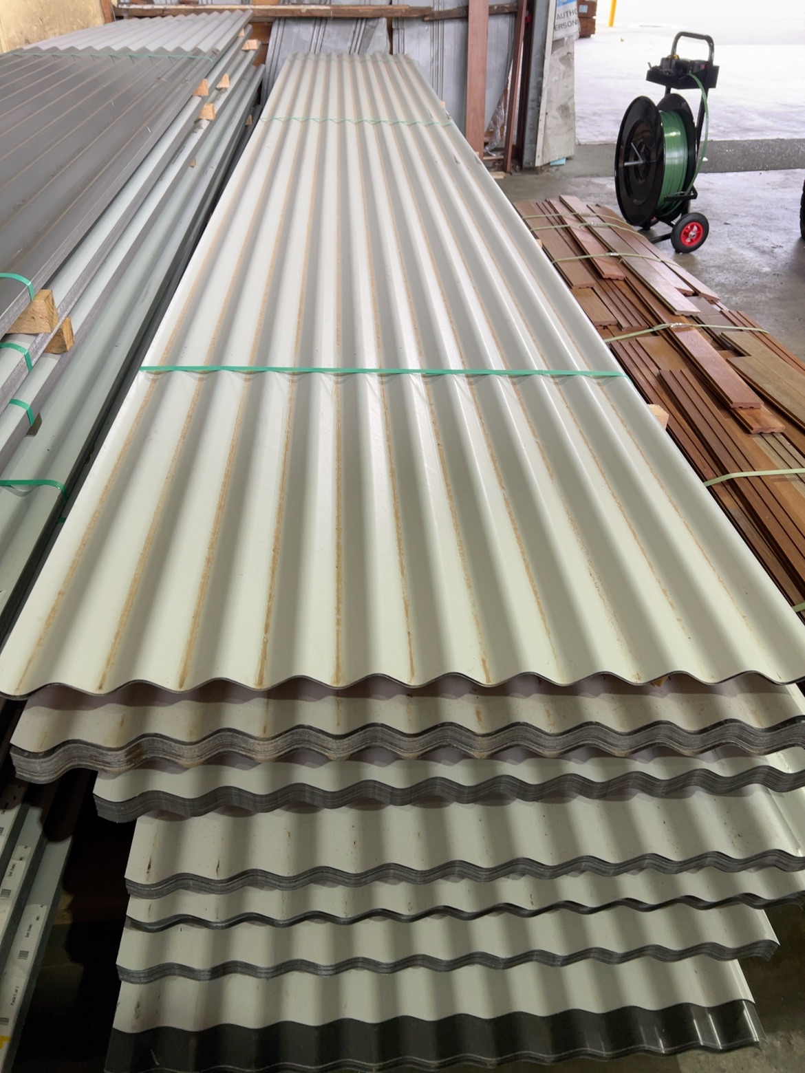 MONUMENT CORRUGATED METAL ROOFING SHEETS (.042 BMT, 762MM COVER)- 10 SHEETS X 6.0 LONG MONUMENT CORRUGATED METAL ROOFING SHEETS (.042 BMT, 762MM COVER)- 10 SHEETS X 6.0 LONG