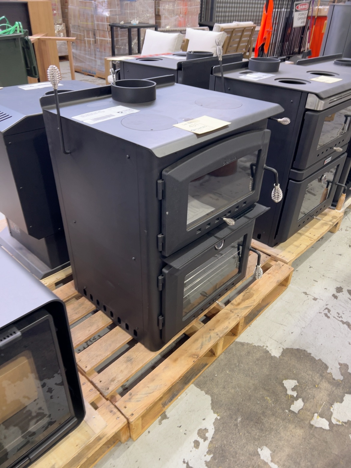EX DISPLAY SCANDIA HEAT & COOK WOOD FIRED OVEN AND STOVE SCX501, HEATS UP TO 200M2, LARGE BAKING OVEN & EXTRA LARGE COOKTOP RRP $2499, 3 MONTHS WARRANTYSCX501-1-23-0001 EX DISPLAY SCANDIA HEAT & COOK WOOD FIRED OVEN AND STOVE SCX501, HEATS UP TO 200M2, LARGE BAKING OVEN & EXTRA LARGE COOKTOP RRP $2499, 3 MONTHS WARRANTYSCX501-1-23-0001