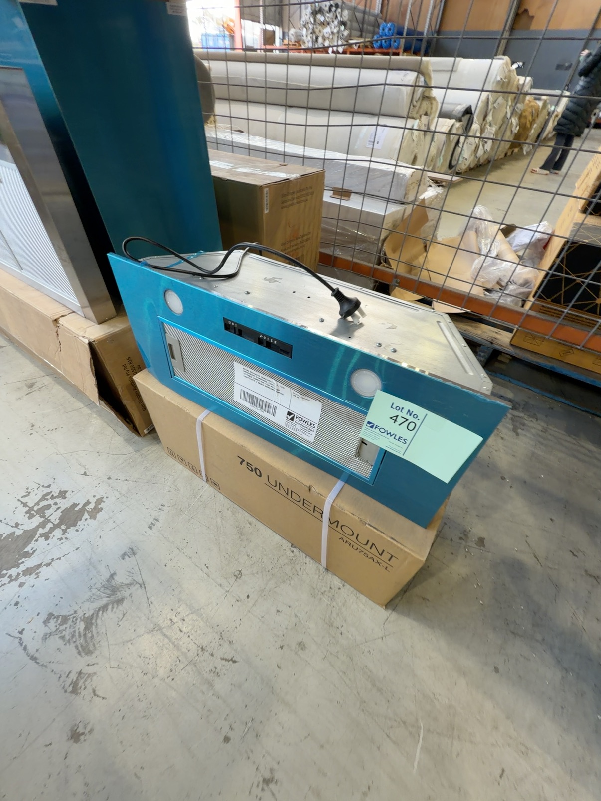 BRAND NEW BOXED TISIRA ARU75AX-L, 75CM UNDERMOUNT RANGEHOOD, 3 SPEED SETTINGS, 700M3/H AIR FLOW, REAR LED LIGHTS WITH 12 MONTH WARRANTY RRP$599 BRAND NEW BOXED TISIRA ARU75AX-L, 75CM UNDERMOUNT RANGEHOOD, 3 SPEED SETTINGS, 700M3/H AIR FLOW, REAR LED LIGHTS WITH 12 MONTH WARRANTY RRP$599