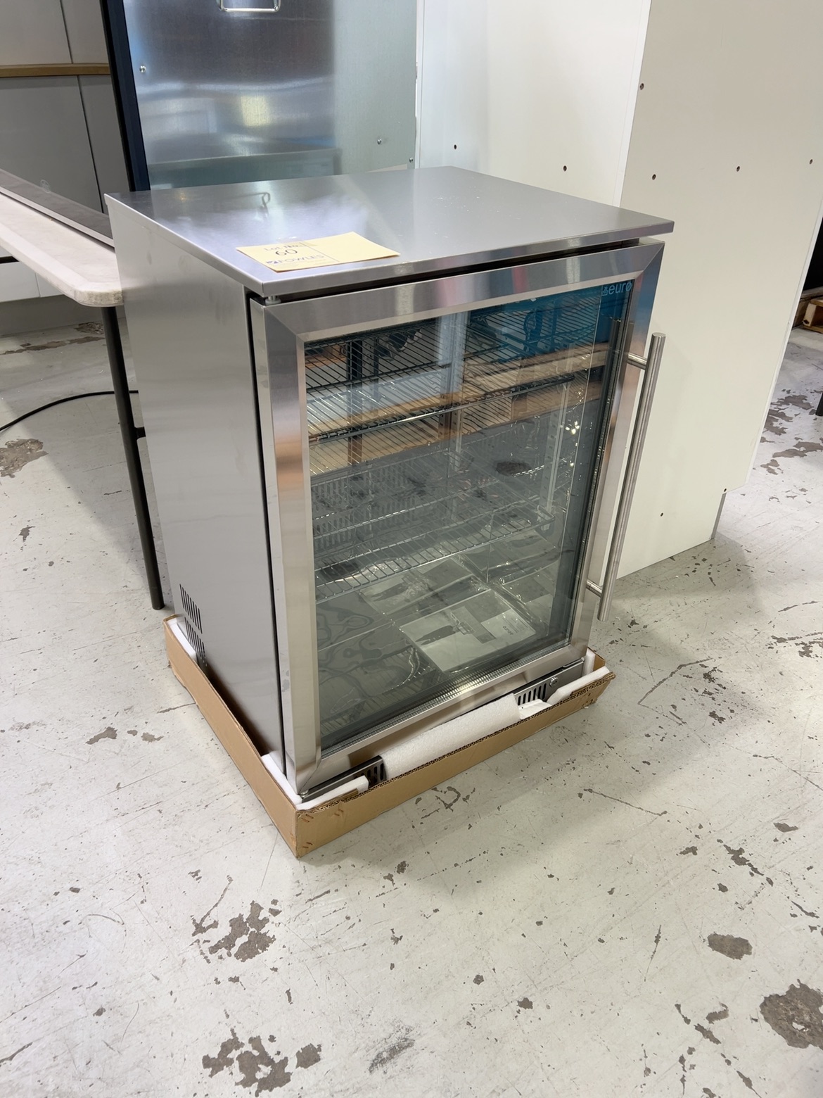 NEW EURO EA60WFSX2L BAR FRIDGE 14 DAY WARRANTY NEW EURO EA60WFSX2L BAR FRIDGE 14 DAY WARRANTY