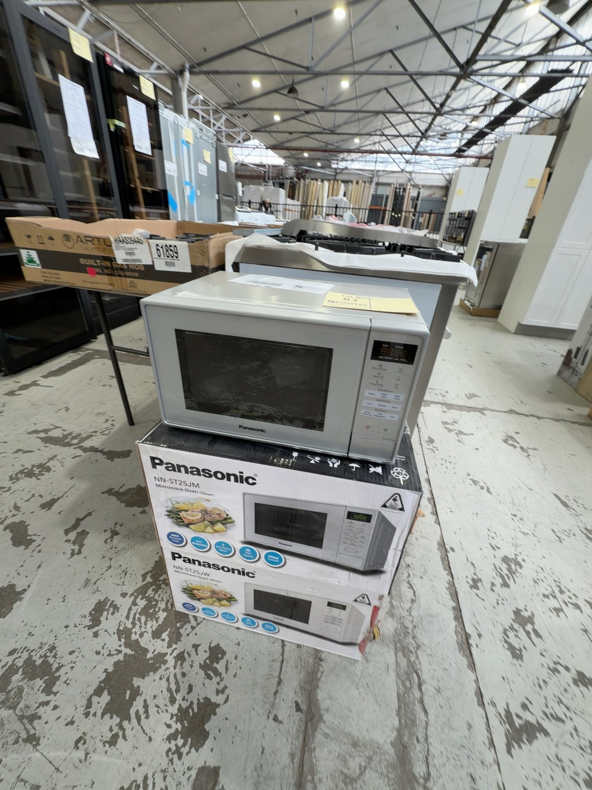 NEW PANASONIC NN-ST25JM MICROWAVE 14 DAY WARRANTY NEW PANASONIC NN-ST25JM MICROWAVE 14 DAY WARRANTY