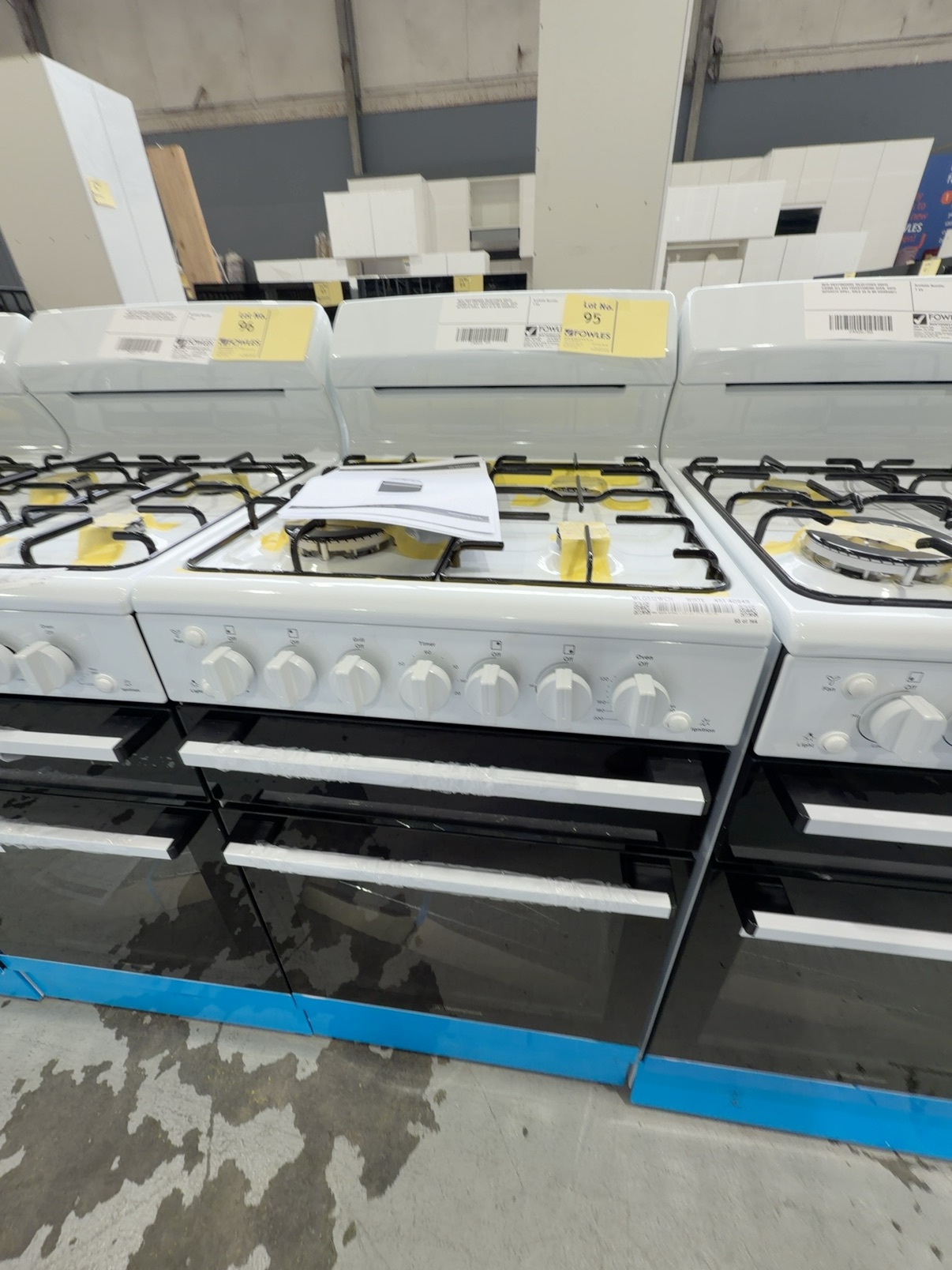 NEW WESTINGHOSE WLG512WCH WHITE 540MM ALL GAS FREESTANDING OVEN, WITH SEPARATE GRILL, SOLD AS IS NO WARRANTY NEW WESTINGHOSE WLG512WCH WHITE 540MM ALL GAS FREESTANDING OVEN, WITH SEPARATE GRILL, SOLD AS IS NO WARRANTY