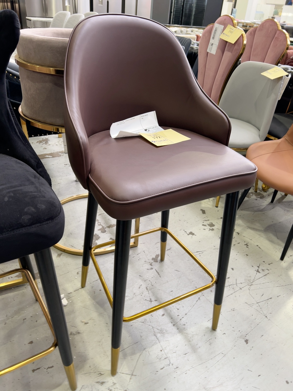 EX SHOWROOM - BROWN LEATHER BAR CHAIR, SOLD AS IS EX SHOWROOM - BROWN LEATHER BAR CHAIR, SOLD AS IS