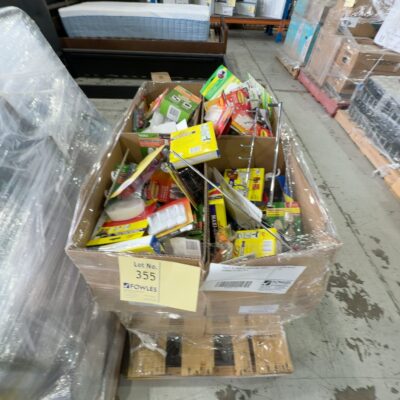 PALLET OF ASSORTED REMOVEABLE HOOKS & STORAGE ETC SOLD AS IS PALLET OF ASSORTED REMOVEABLE HOOKS & STORAGE ETC SOLD AS IS