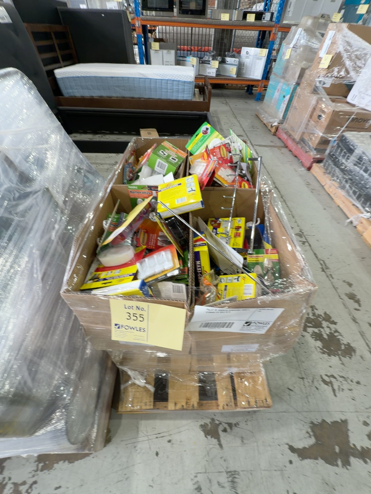 PALLET OF ASSORTED REMOVEABLE HOOKS & STORAGE ETC SOLD AS IS PALLET OF ASSORTED REMOVEABLE HOOKS & STORAGE ETC SOLD AS IS