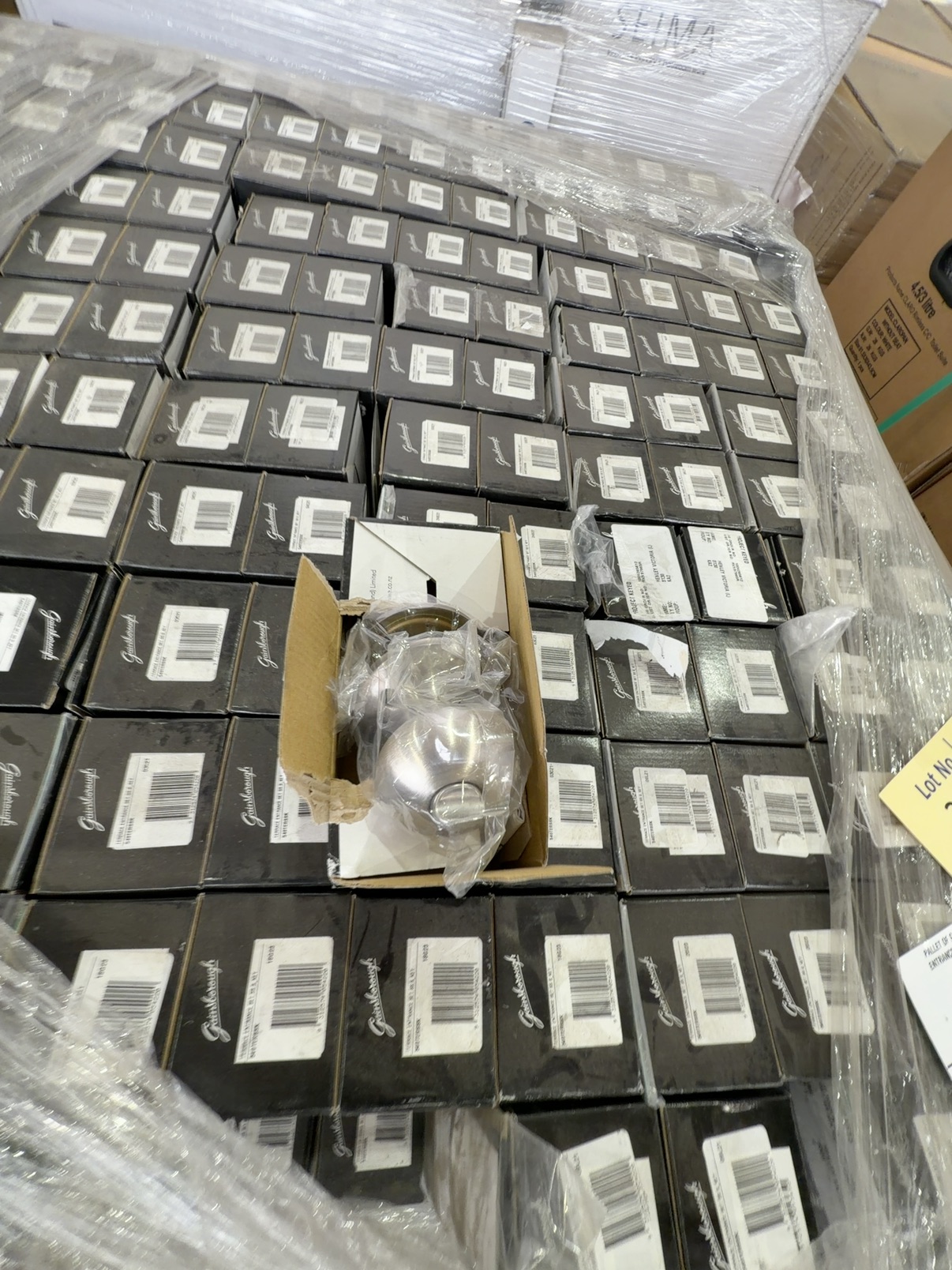 PALLET OF GAINSBOROUGH TERRACE ENTRANCE KNOBS SET WITH KEYS, 540TERSSK PALLET OF GAINSBOROUGH TERRACE ENTRANCE KNOBS SET WITH KEYS, 540TERSSK