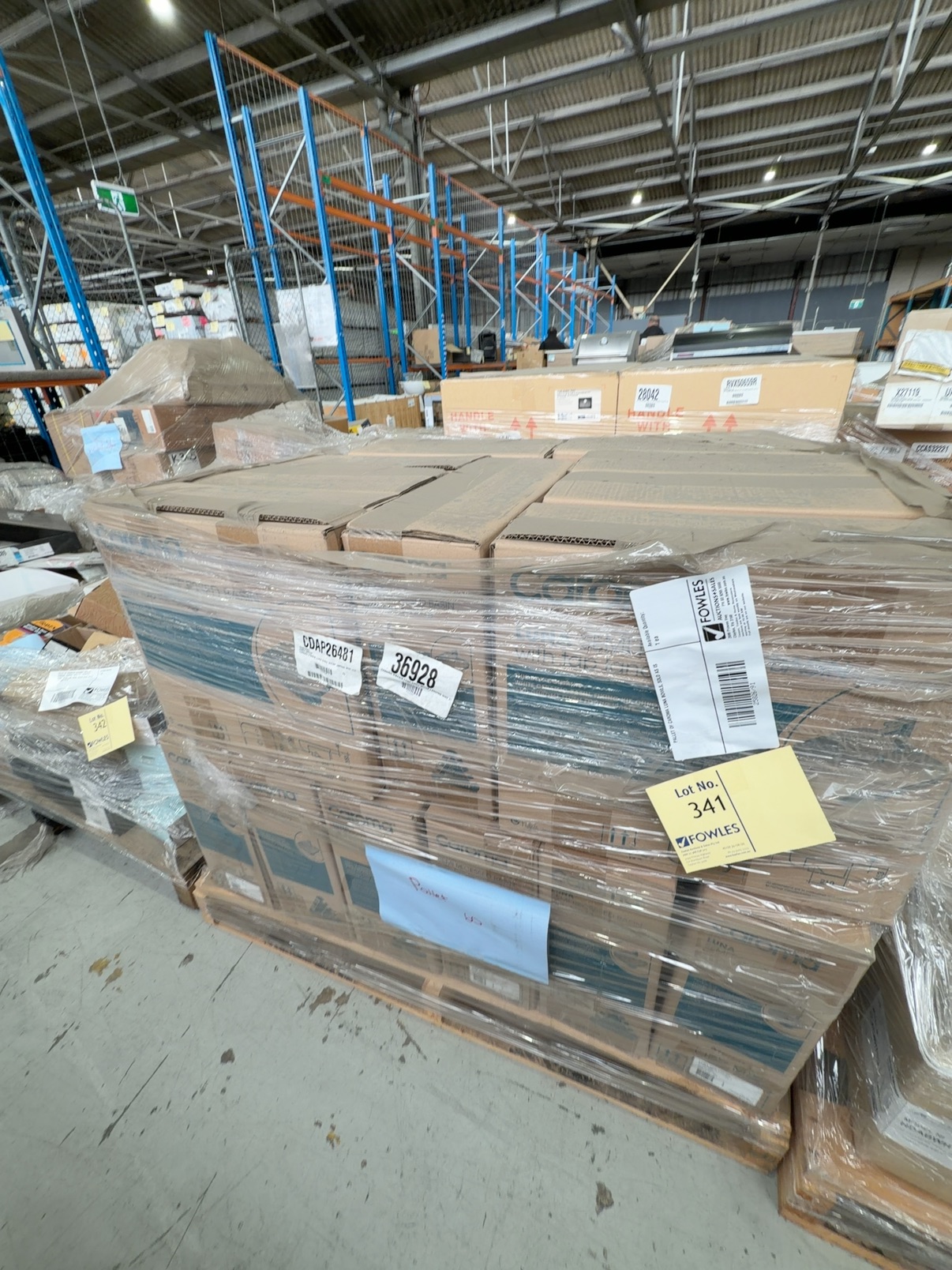 PALLET OF CAROMA LUNA BOWLS, SOLD AS IS PALLET OF CAROMA LUNA BOWLS, SOLD AS IS