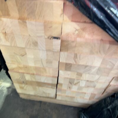 285X68 TAS OAK F/J STANDARD GRADE STAIR TREADS-43/1.2 285X68 TAS OAK F/J STANDARD GRADE STAIR TREADS-43/1.2