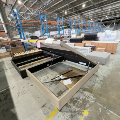 NEW ELEVATION KING SIZE MANUAL GASLIFT BEDBASE, ALMOND FABRIC NEW ELEVATION KING SIZE MANUAL GASLIFT BEDBASE, ALMOND FABRIC