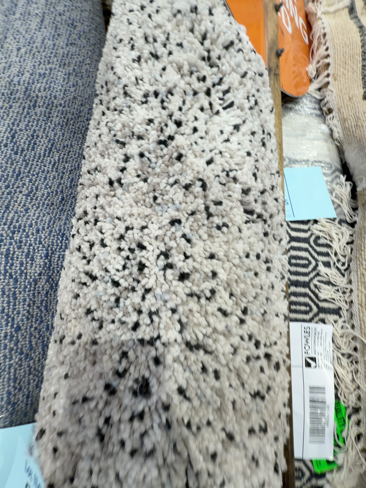 EX STAGING - FLOOR RUG SOLD AS IS EX STAGING - FLOOR RUG SOLD AS IS