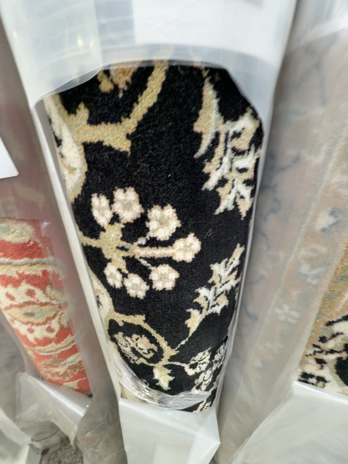 BRAND NEW PURE NZ WOOL RUG 1900MM X 2800MM RRP$999, SOLD AS IS BRAND NEW PURE NZ WOOL RUG 1900MM X 2800MM RRP$999, SOLD AS IS