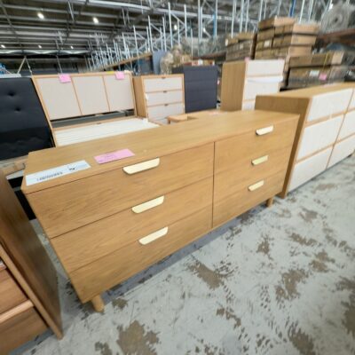 SAMPLE - NOOSA DRESSER, AMERICAN OAK TIMBER SOLD AS IS SAMPLE - NOOSA DRESSER, AMERICAN OAK TIMBER SOLD AS IS