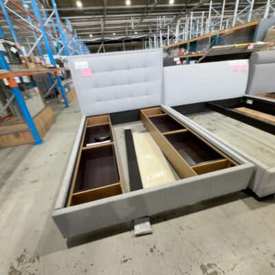 NEW MEMPHIS QUEEN SIZE BEDFRAME, SILVER FABRIC, WITH 4 DRAWER STORAGE BASE GGF2222/GGF2193 NEW MEMPHIS QUEEN SIZE BEDFRAME, SILVER FABRIC, WITH 4 DRAWER STORAGE BASE GGF2222/GGF2193