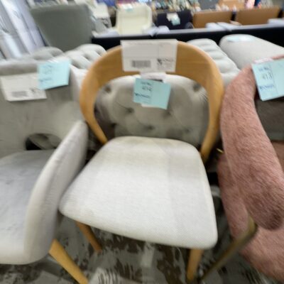 SAMPLE TEMPO DINING CHAIR SOLD AS IS SAMPLE TEMPO DINING CHAIR SOLD AS IS