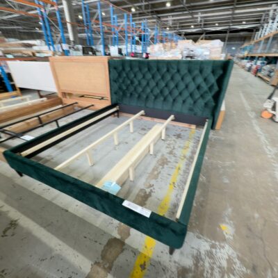 EX DISPLAY SIERA KING SIZE BEDFRAME, GREEN VELVET EX DISPLAY SIERA KING SIZE BEDFRAME, GREEN VELVET