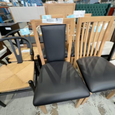 SAMPLE OSLO V3 DINING CHAIR, RED OAK NATURAL, PU BACK SOLD AS IS SAMPLE OSLO V3 DINING CHAIR, RED OAK NATURAL, PU BACK SOLD AS IS