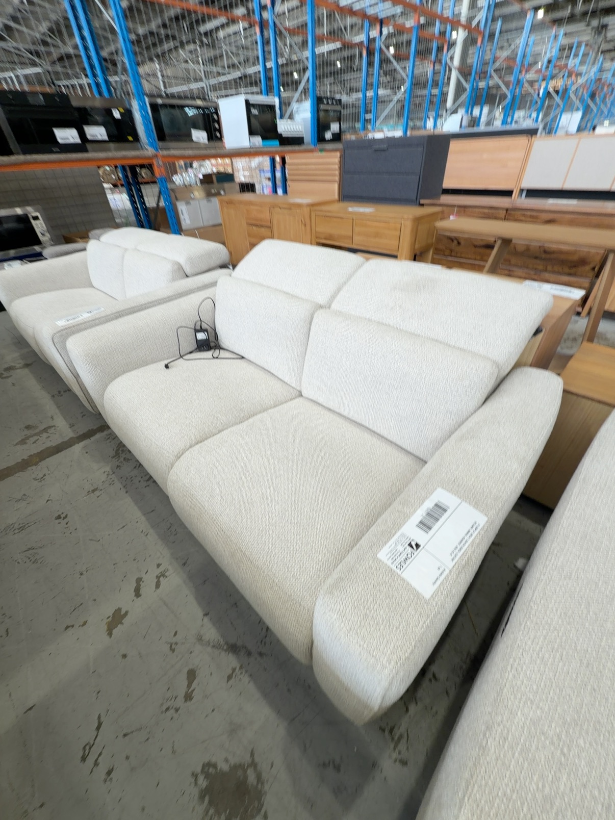 EX DISPLAY SOCHI 2 SEATER COUCH, ELECTRIC RECLINER, MANUAL HEADREST, SOLD AS IS EX DISPLAY SOCHI 2 SEATER COUCH, ELECTRIC RECLINER, MANUAL HEADREST, SOLD AS IS