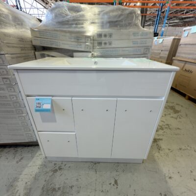 NEW AULIC ROCKY 900MM WHITE FLOOR VANITY WITH LEFT HAND DRAWERS, CRYSTAL CERAMIC TOP RRP$820 CA12-900L-CT28 NEW AULIC ROCKY 900MM WHITE FLOOR VANITY WITH LEFT HAND DRAWERS, CRYSTAL CERAMIC TOP RRP$820 CA12-900L-CT28