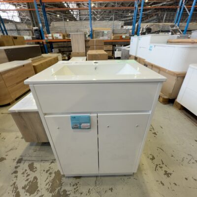 NEW AULIC ROCKY 600MM WHITE FLOOR VANITY WITH CRYSTAL CERAMIC TOP RRP$843 CA12-600-CT28 NEW AULIC ROCKY 600MM WHITE FLOOR VANITY WITH CRYSTAL CERAMIC TOP RRP$843 CA12-600-CT28