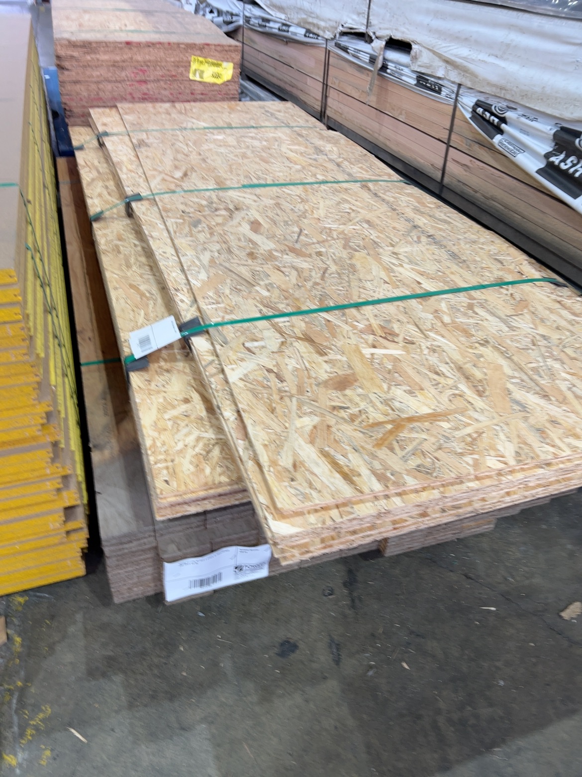 ASSORTED OSB BRACING SHEETS ASSORTED OSB BRACING SHEETS