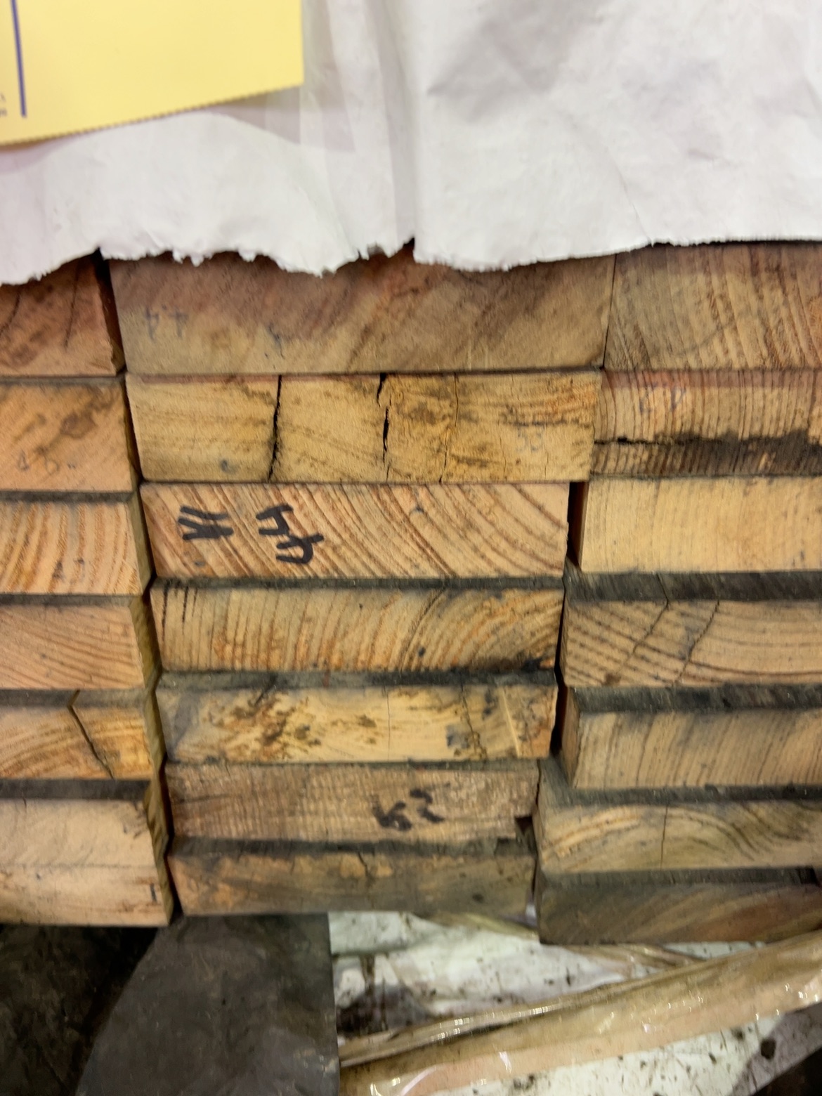 140X35 AUS OAK DAR WEATHERED F17 KD HARDWOOD-56/4.2 140X35 AUS OAK DAR WEATHERED F17 KD HARDWOOD-56/4.2