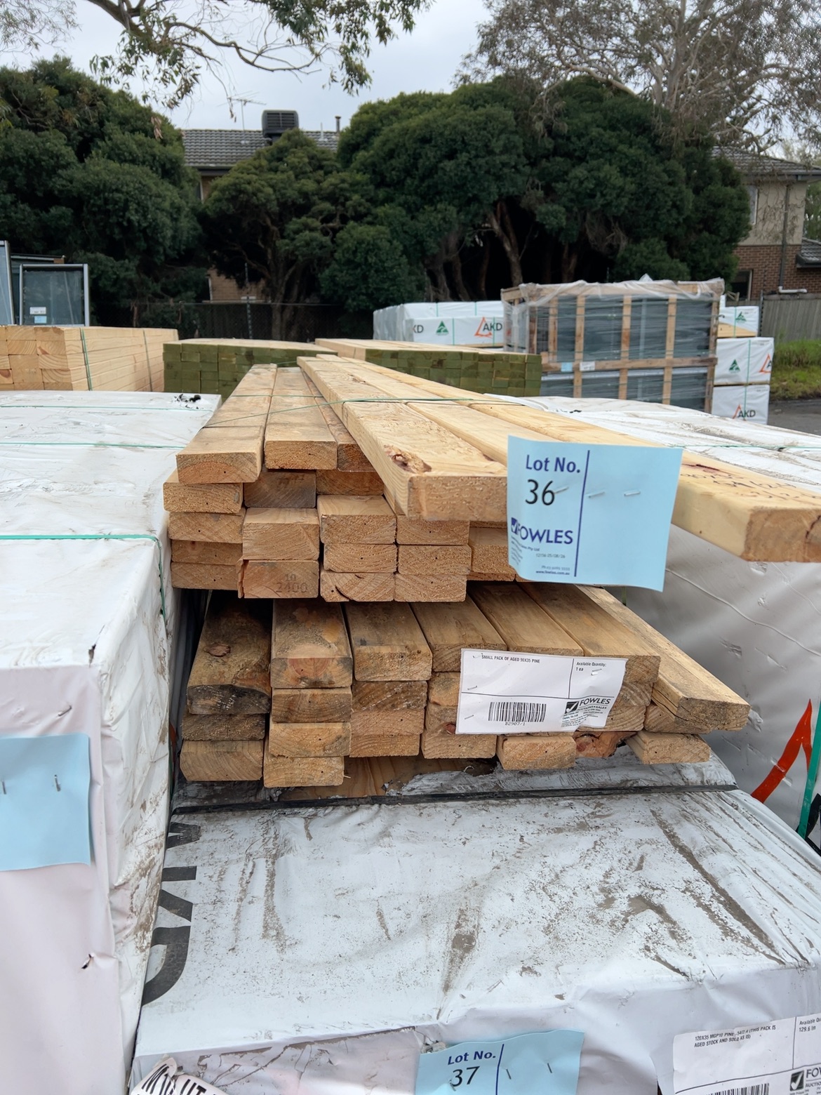SMALL PACK OF AGED 90X35 PINE SMALL PACK OF AGED 90X35 PINE