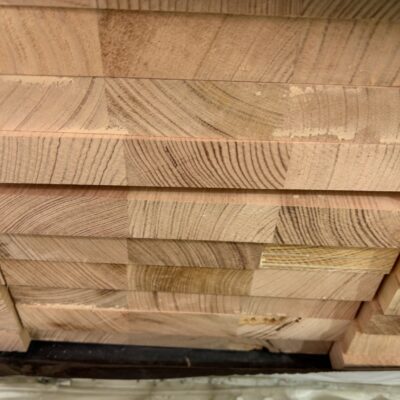 285X33 AUS OAK STD LAM KD HARDWOOD STAIR TREADS- 12/0.9