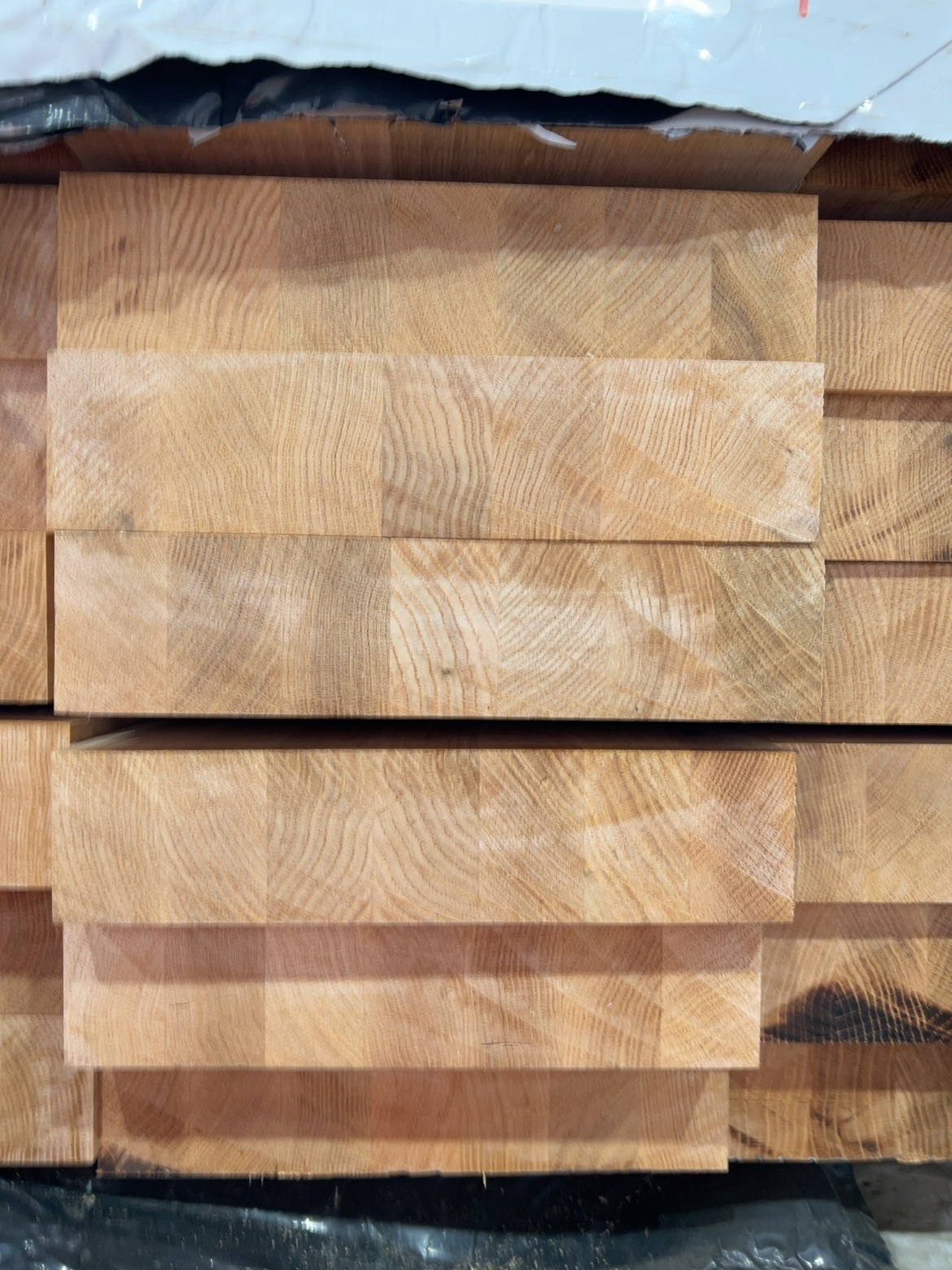 290X68 GLACIAL OAK STD LAM KD HARDWOOD STAIR TREADS- 27/0.9 290X68 GLACIAL OAK STD LAM KD HARDWOOD STAIR TREADS- 27/0.9