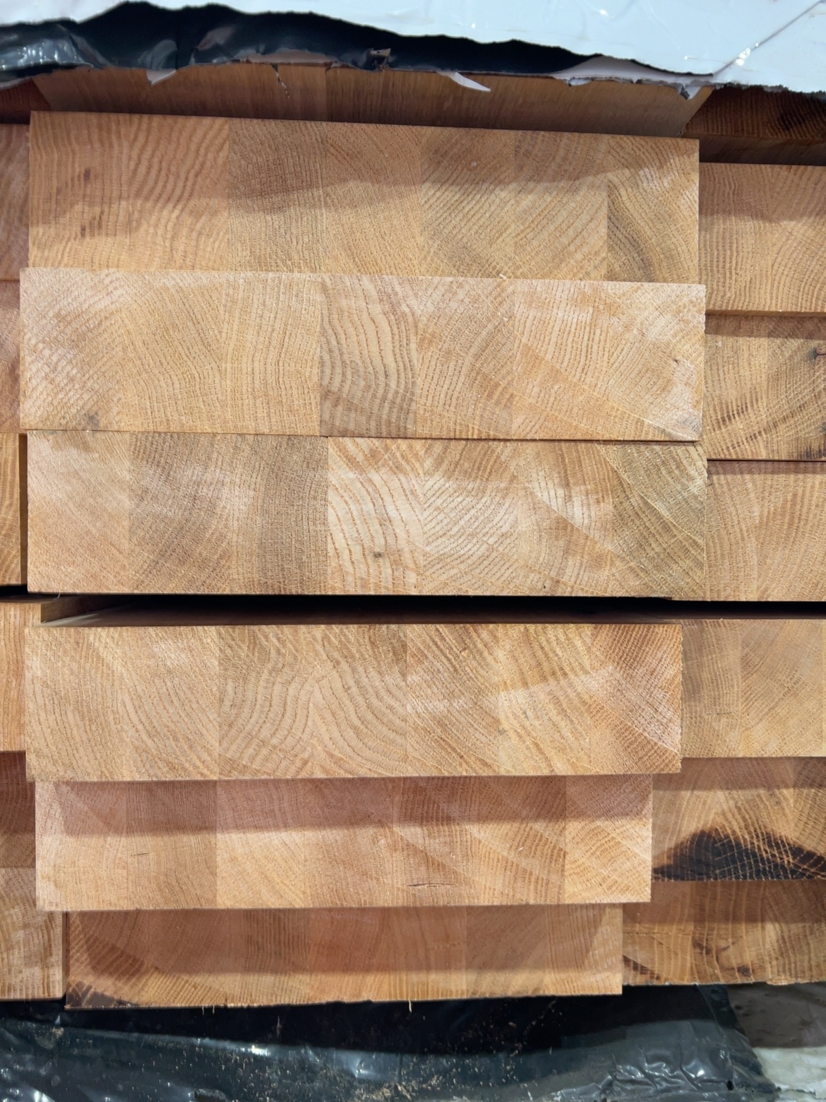 290X68 GLACIAL OAK STD LAM KD HARDWOOD STAIR TREADS- 27/0.9 290X68 GLACIAL OAK STD LAM KD HARDWOOD STAIR TREADS- 27/0.9