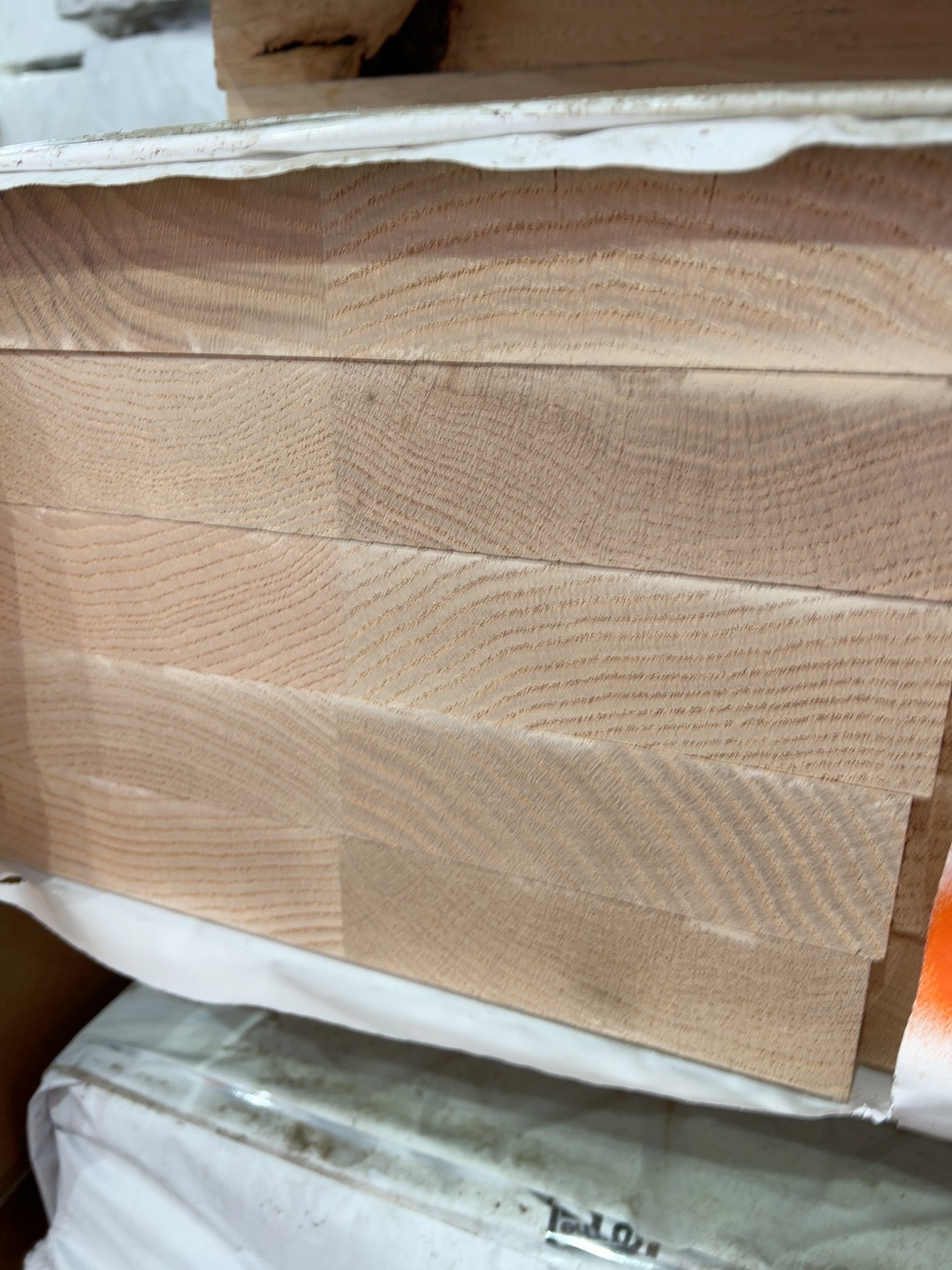 285X43 GLACIAL OAK DAR LAM STANDARD GRADE KD HARDWOOD STAIR TREADS- 18/0.93 285X43 GLACIAL OAK DAR LAM STANDARD GRADE KD HARDWOOD STAIR TREADS- 18/0.93