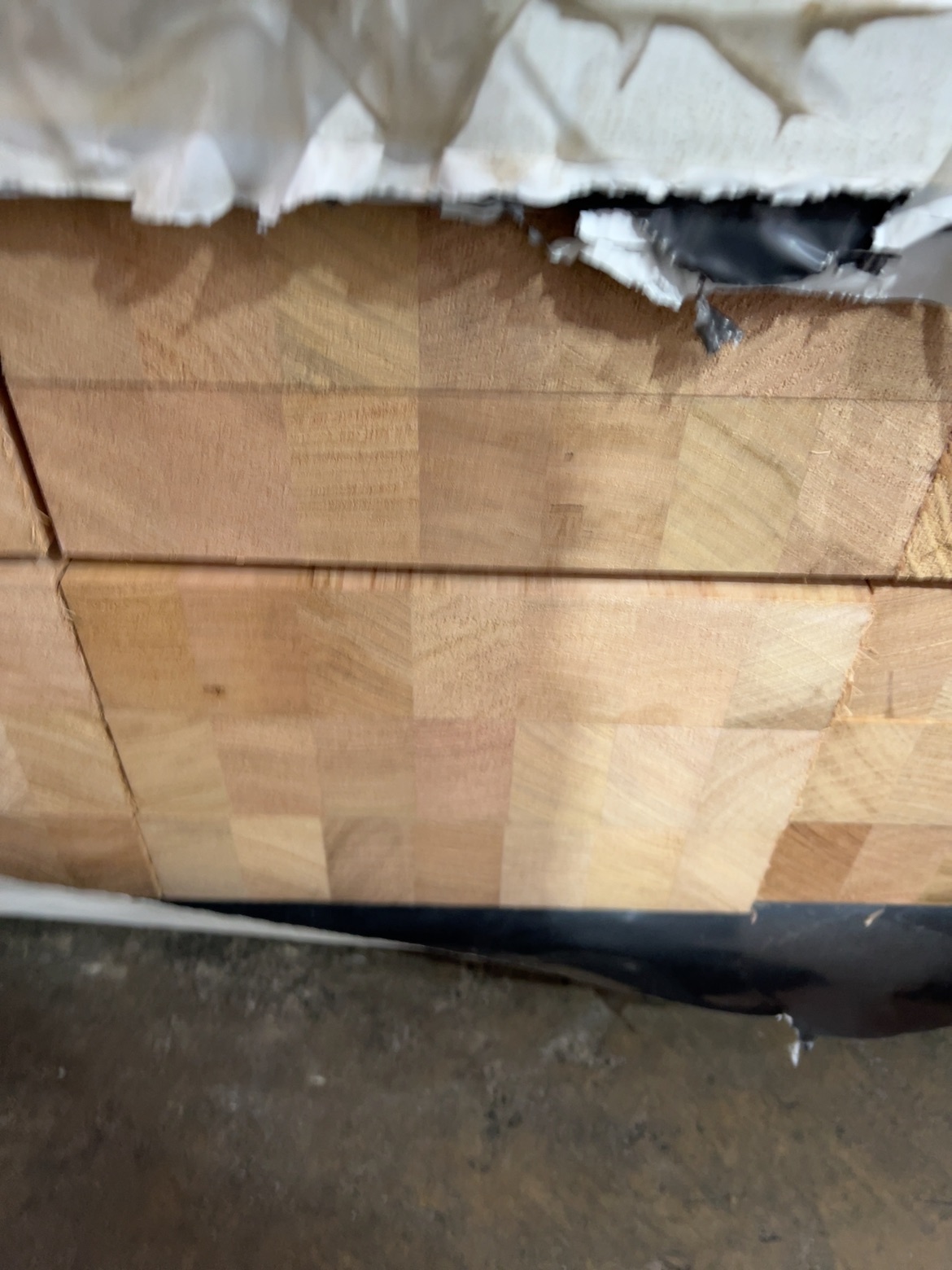 290X68 AUS OAK STD DAR LAM KD HARDWOOD STAIR TREADS- 27/1.2 290X68 AUS OAK STD DAR LAM KD HARDWOOD STAIR TREADS- 27/1.2