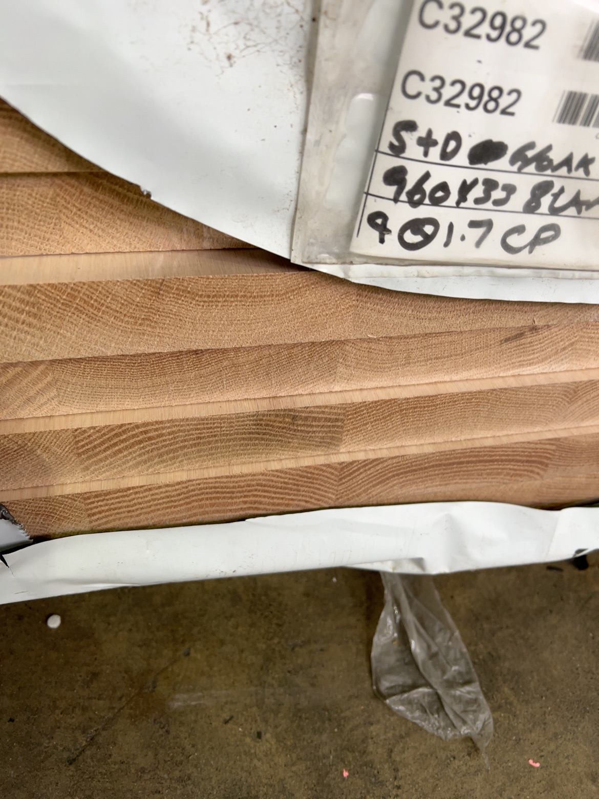 960X33 GLACIAL OAK STD LAM KD HARDWOOD BENCHTOPS- 9/1.7 960X33 GLACIAL OAK STD LAM KD HARDWOOD BENCHTOPS- 9/1.7